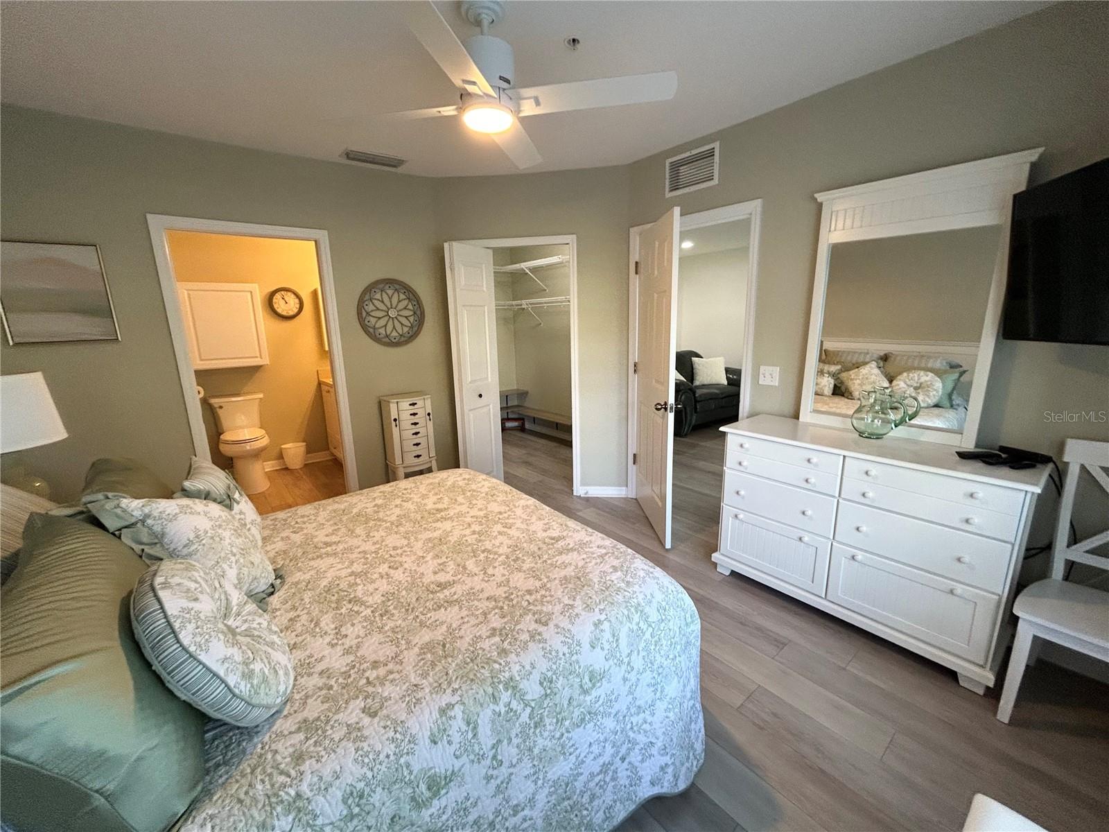 WATERSIDE CLUB III AT HERITAGE OAK PARK - Residential