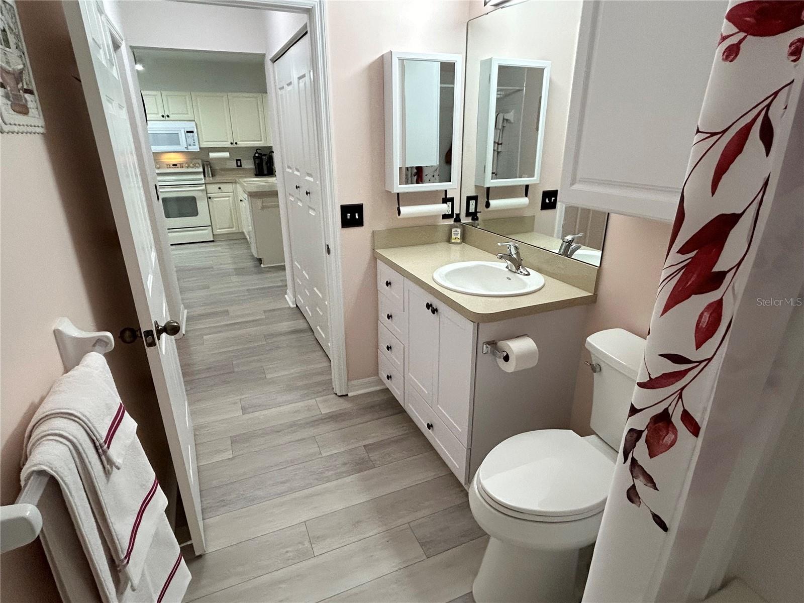 WATERSIDE CLUB III AT HERITAGE OAK PARK - Residential