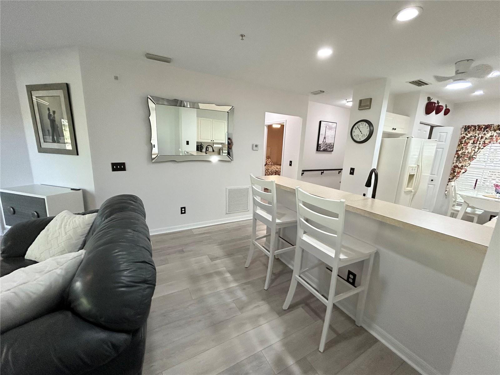 WATERSIDE CLUB III AT HERITAGE OAK PARK - Residential