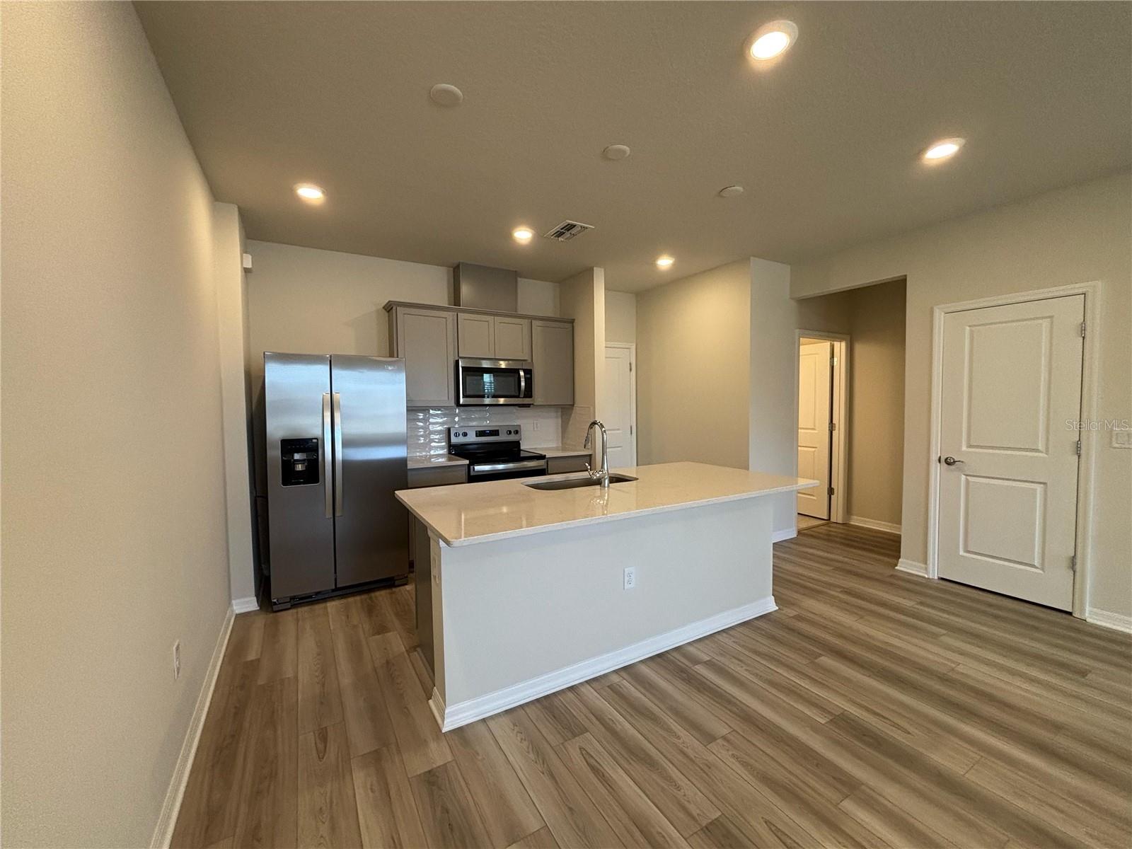 SILVERLEAF OAKS AT HAMLIN PHASE 3A 115/63 LOT 499 - Residential Lease