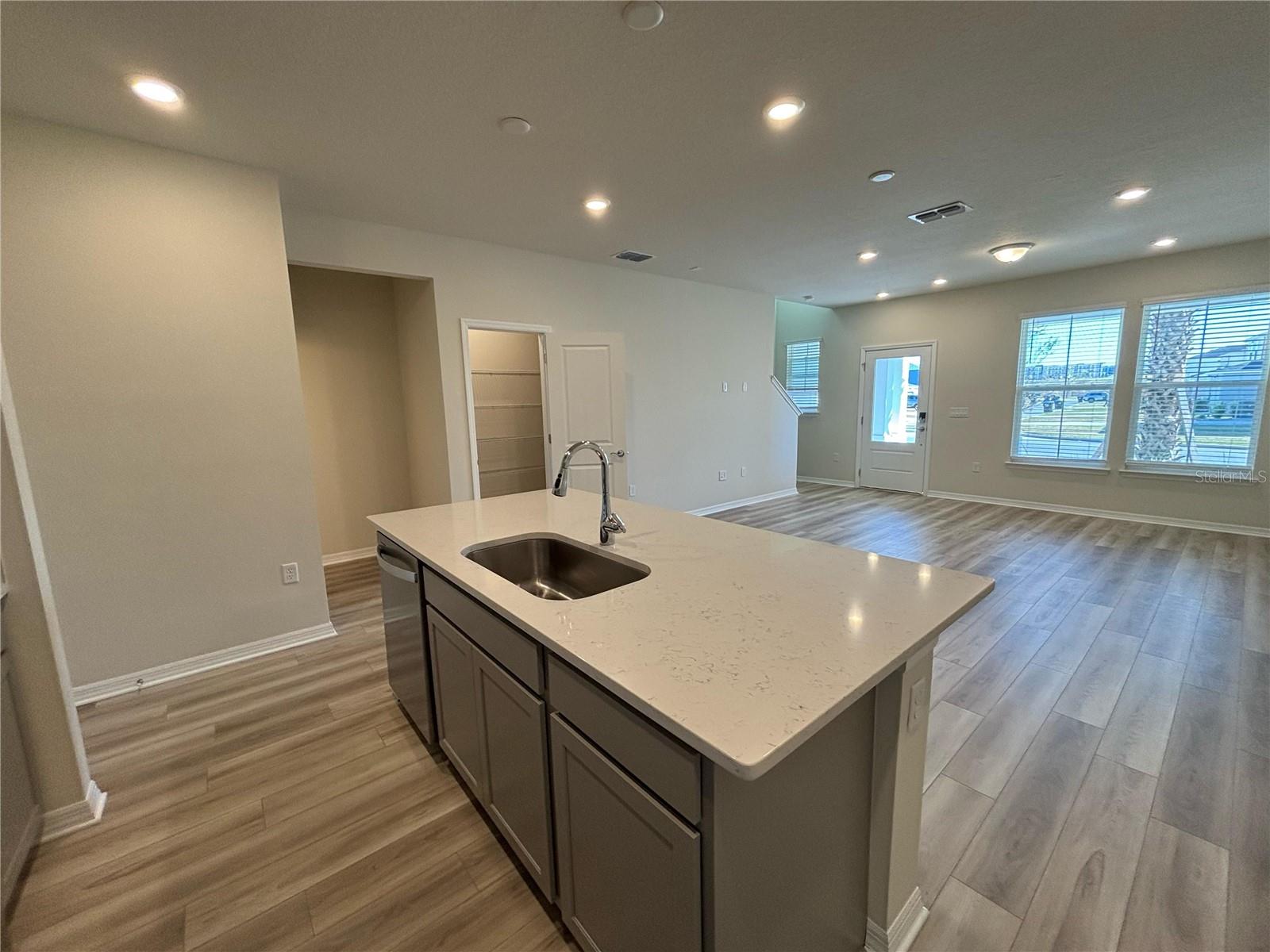 SILVERLEAF OAKS AT HAMLIN PHASE 3A 115/63 LOT 499 - Residential Lease