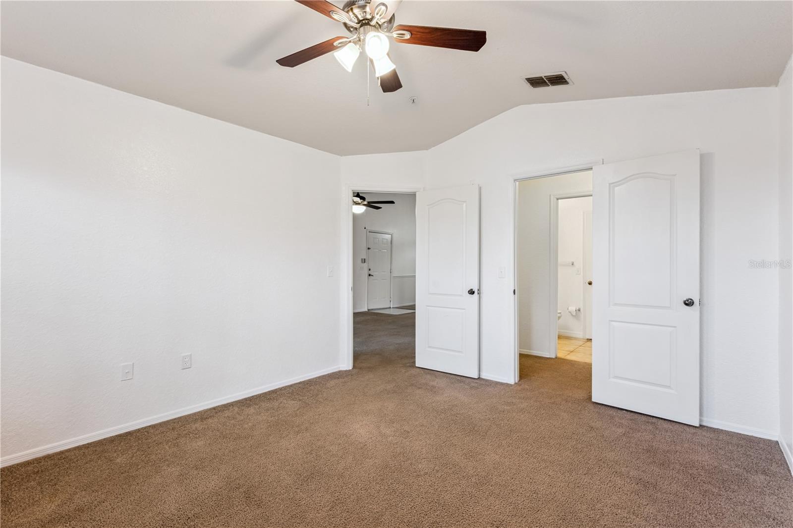 GRAND RESERVE/KIRKMAN PARKE CO - Residential