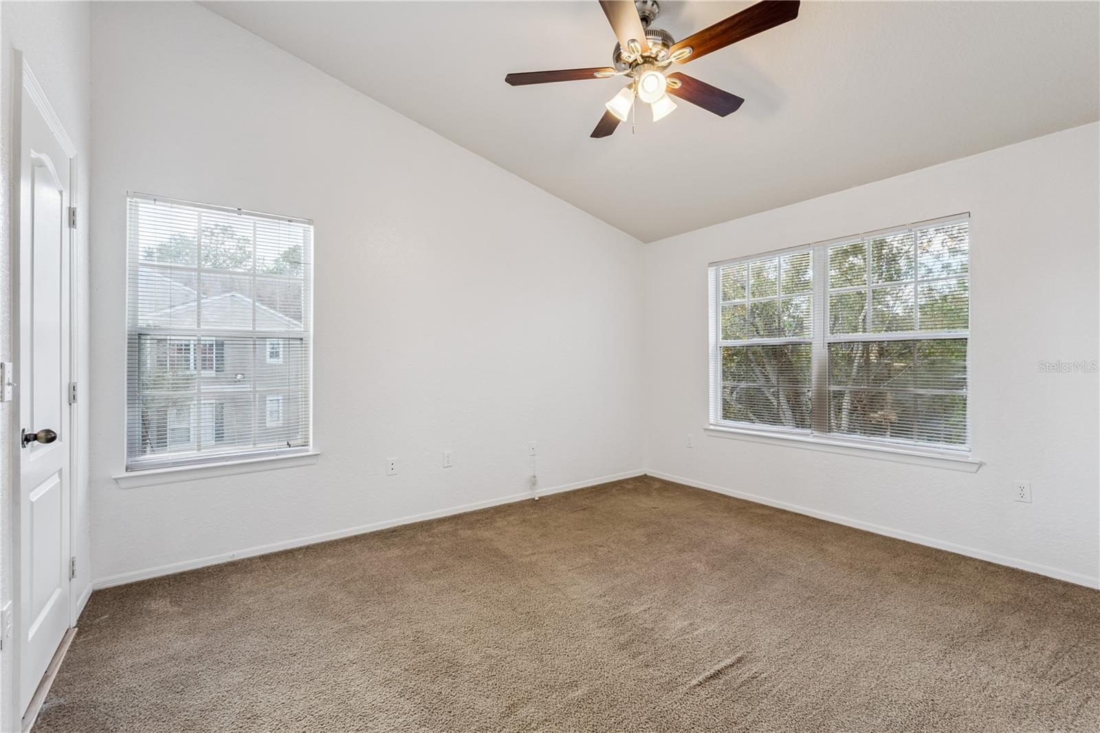 GRAND RESERVE/KIRKMAN PARKE CO - Residential