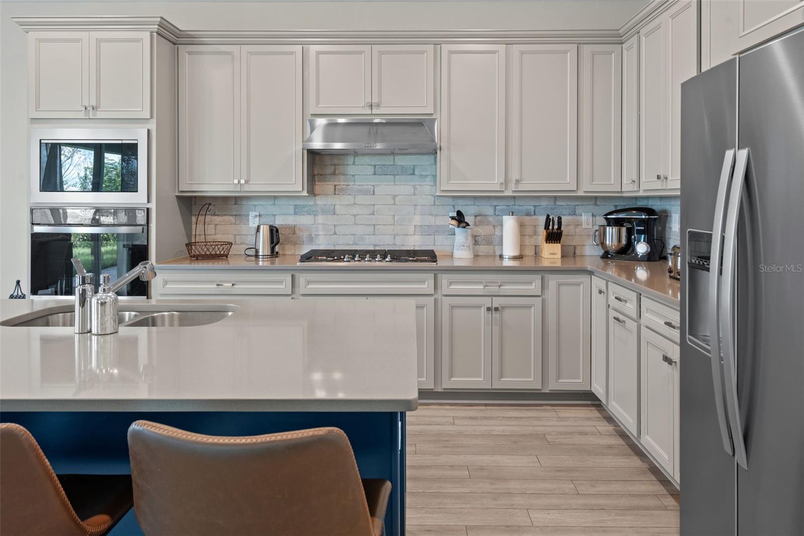 WILLOW RIDGE - Residential