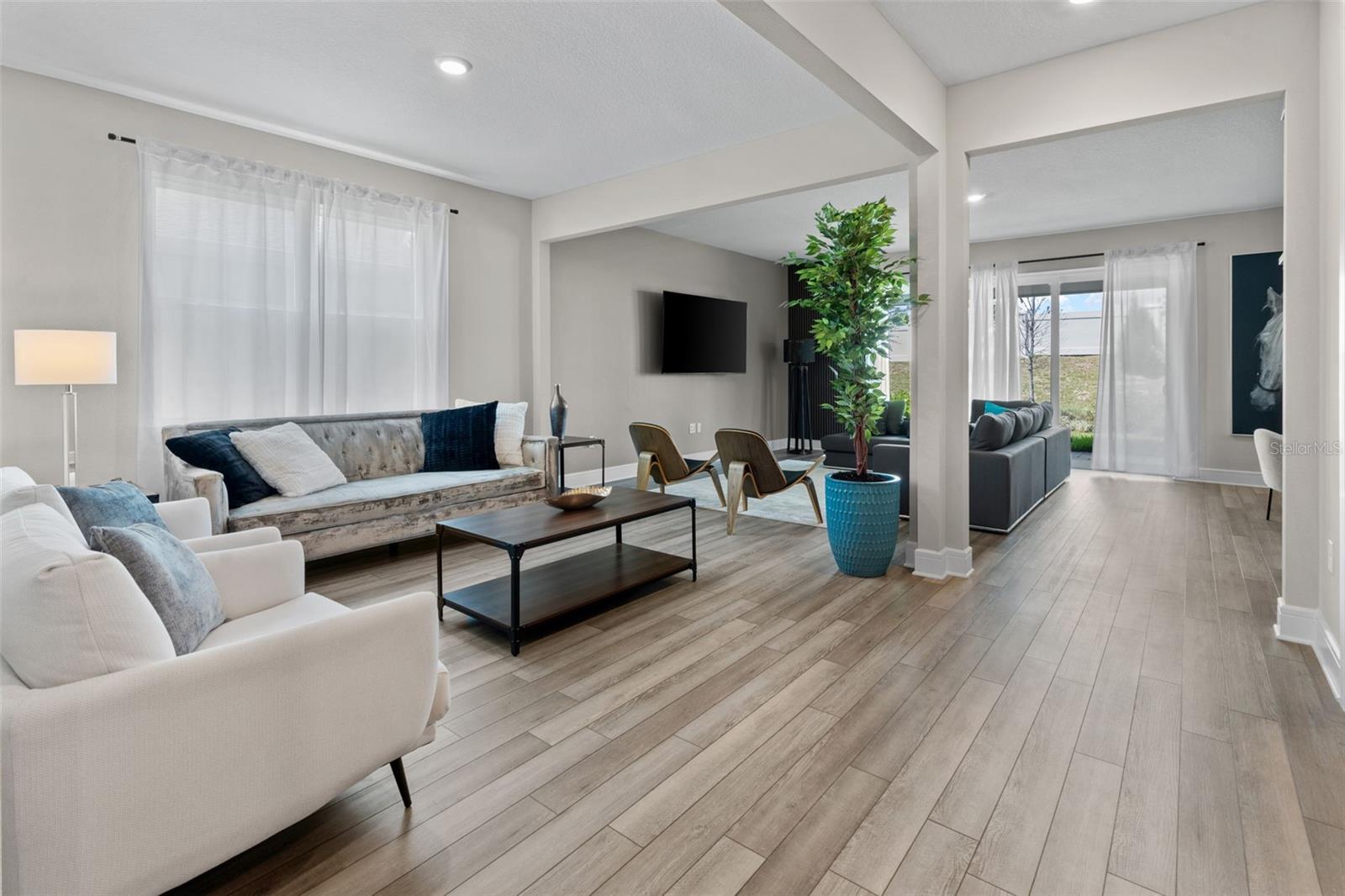 WILLOW RIDGE - Residential