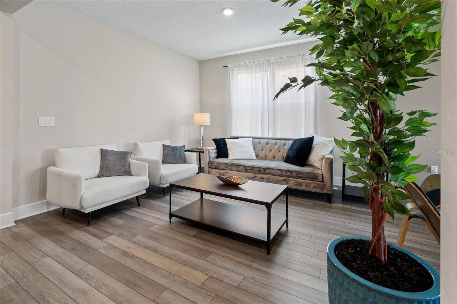 WILLOW RIDGE - Residential