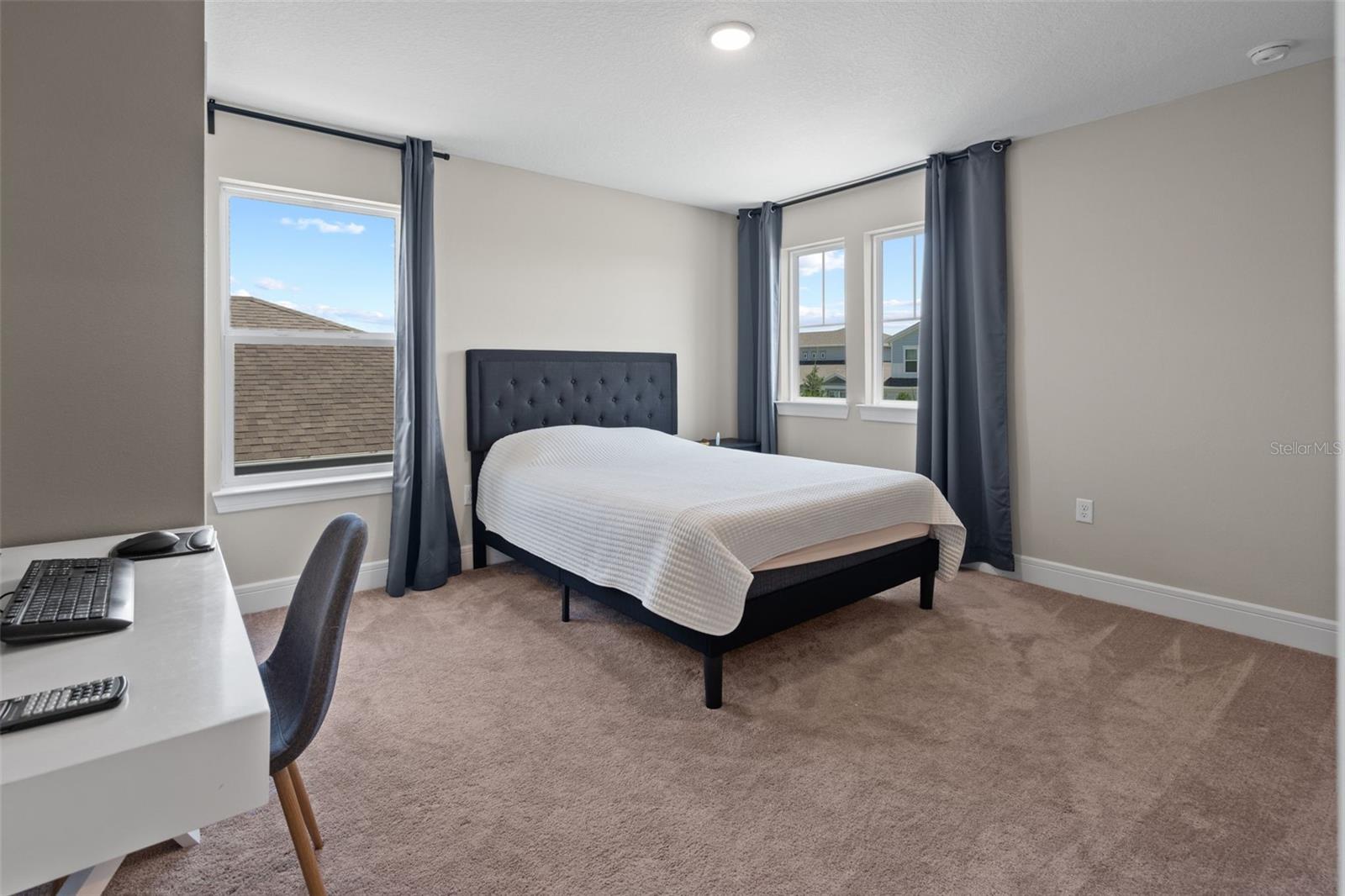 WILLOW RIDGE - Residential
