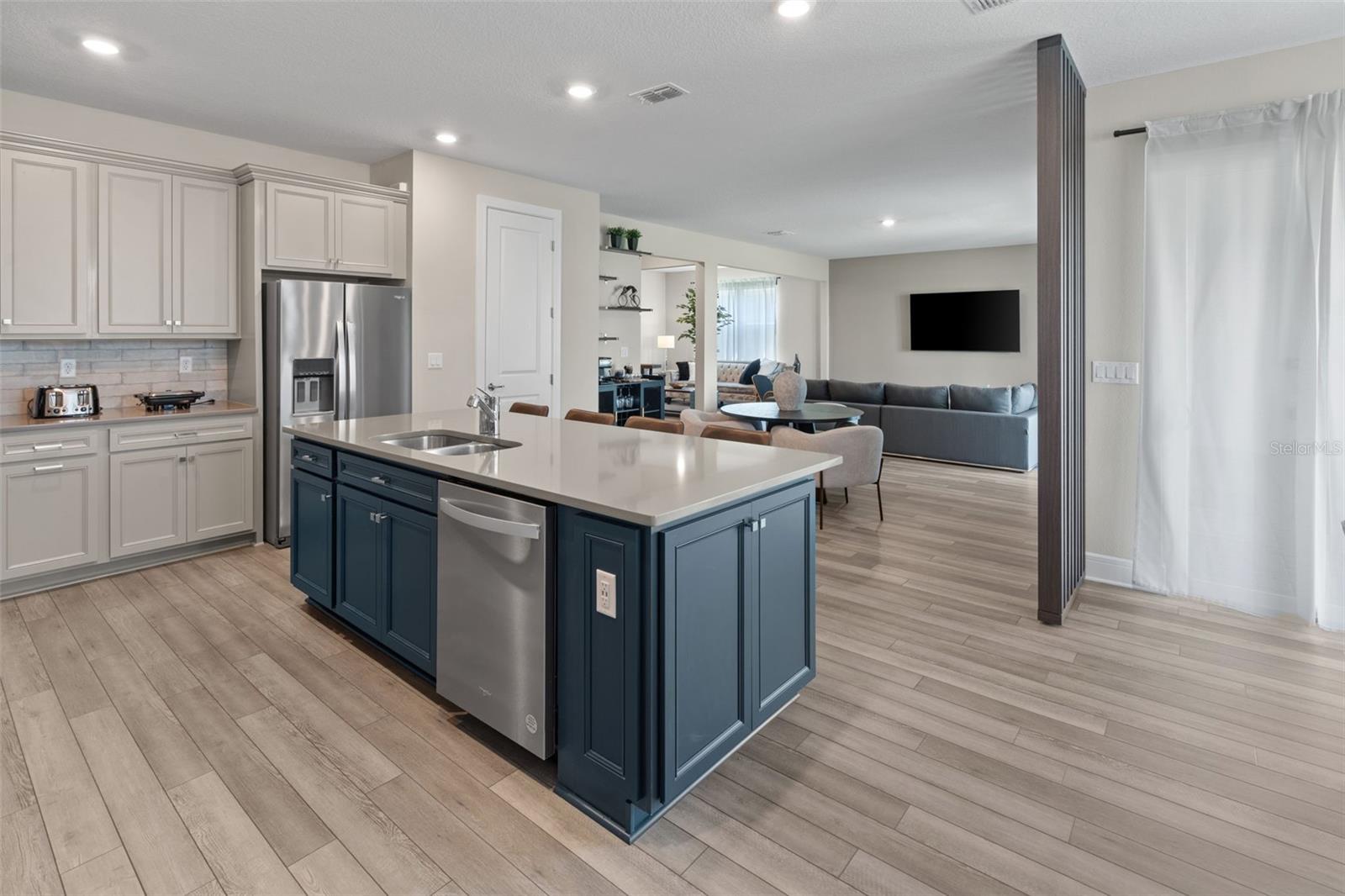 WILLOW RIDGE - Residential