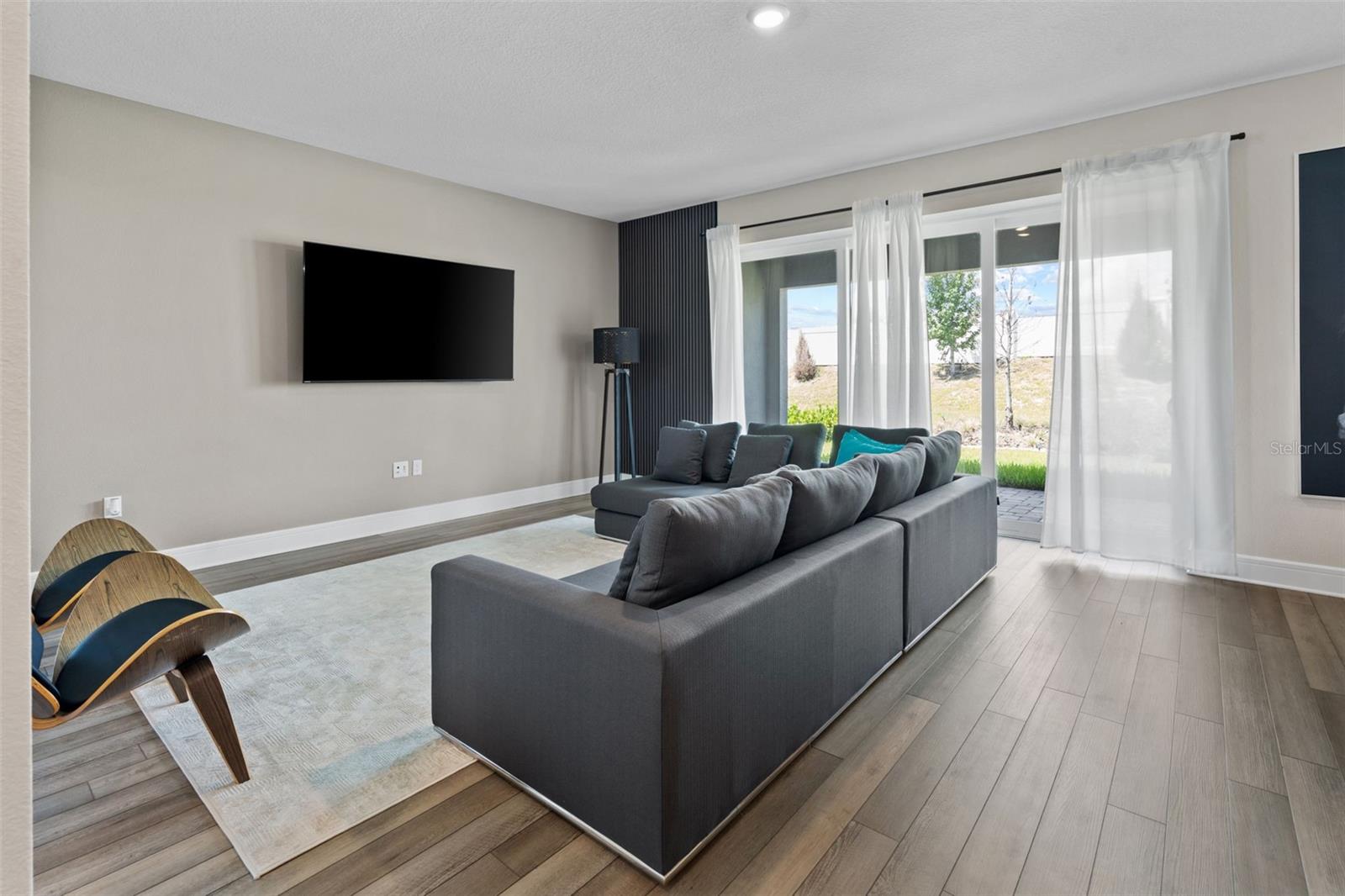 WILLOW RIDGE - Residential