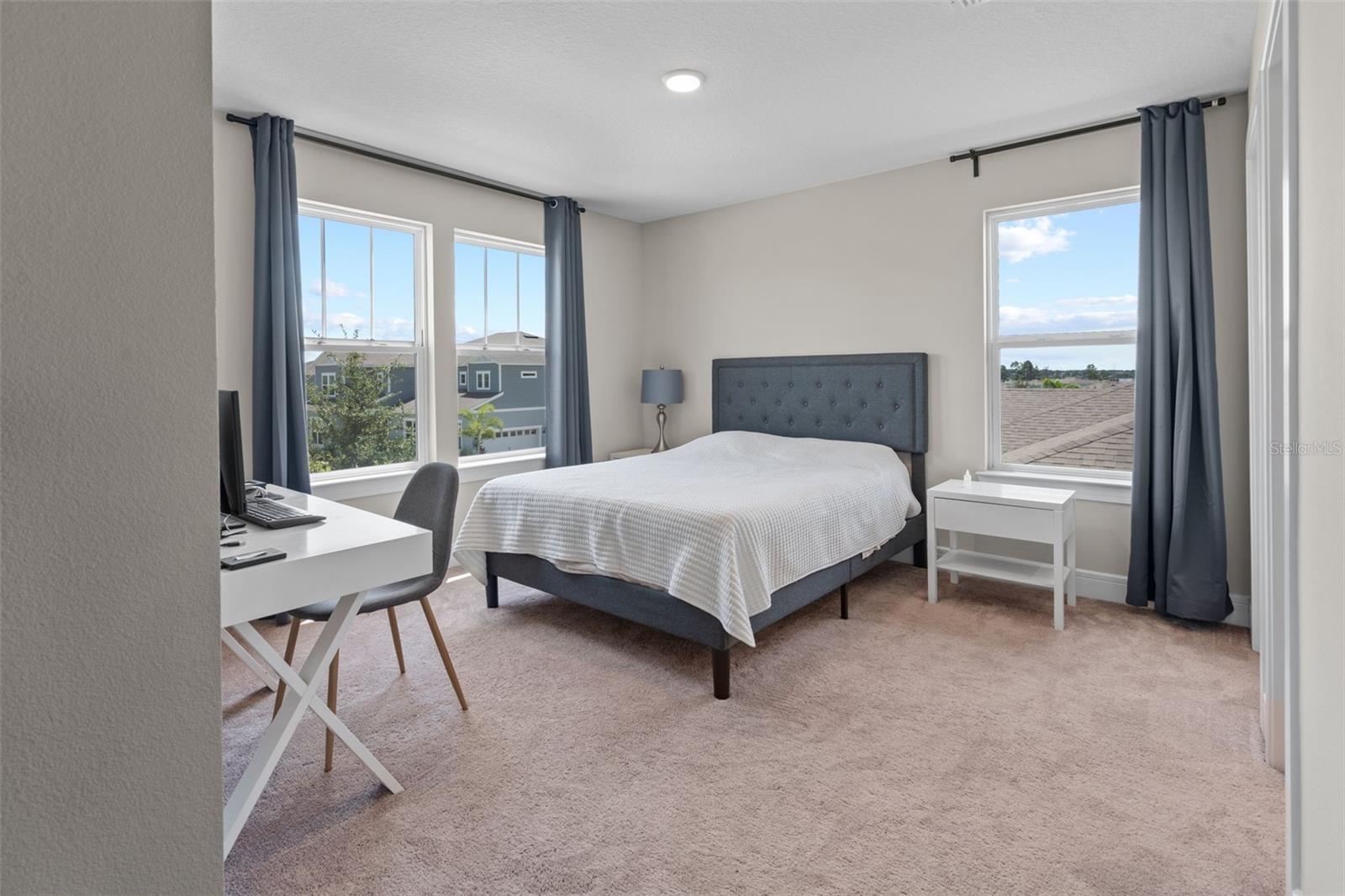 WILLOW RIDGE - Residential