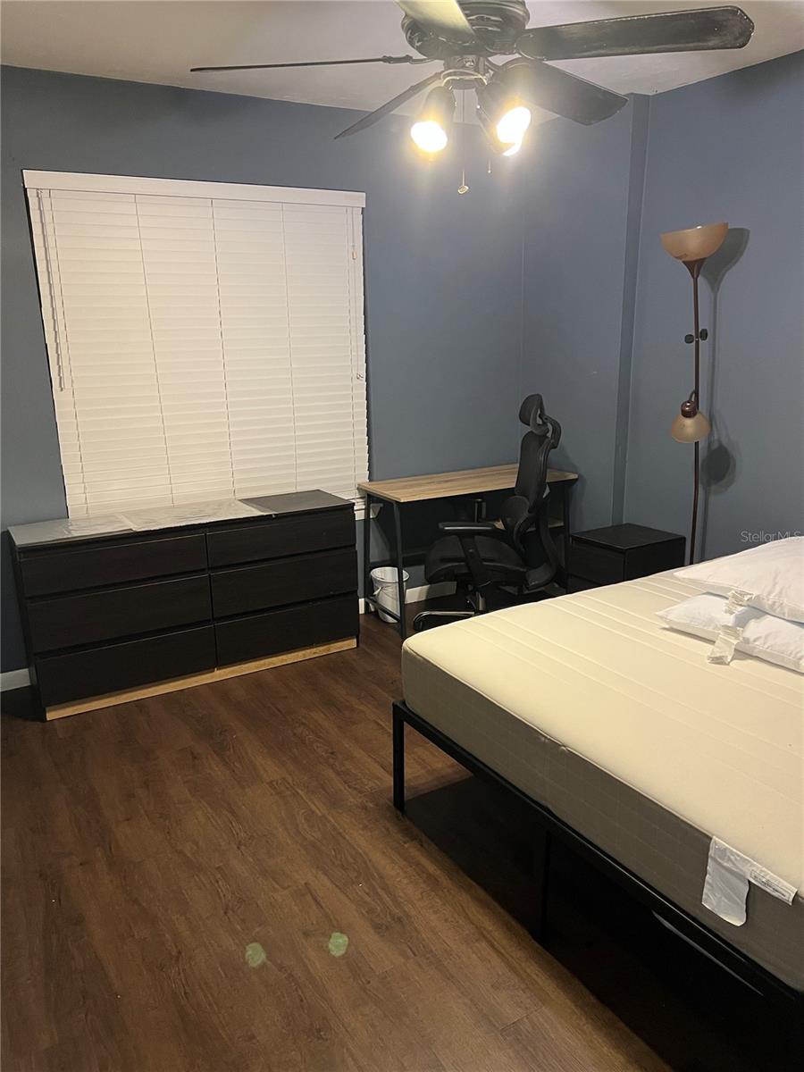3800 SW 20TH AVENUE 204-Rm 4