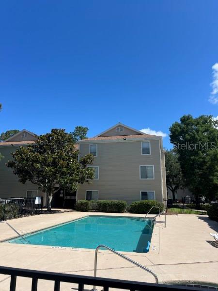 3800 SW 20TH AVENUE 204-Rm 4