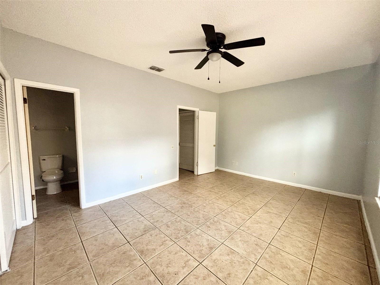 PARK LAKE #3 - Residential Lease