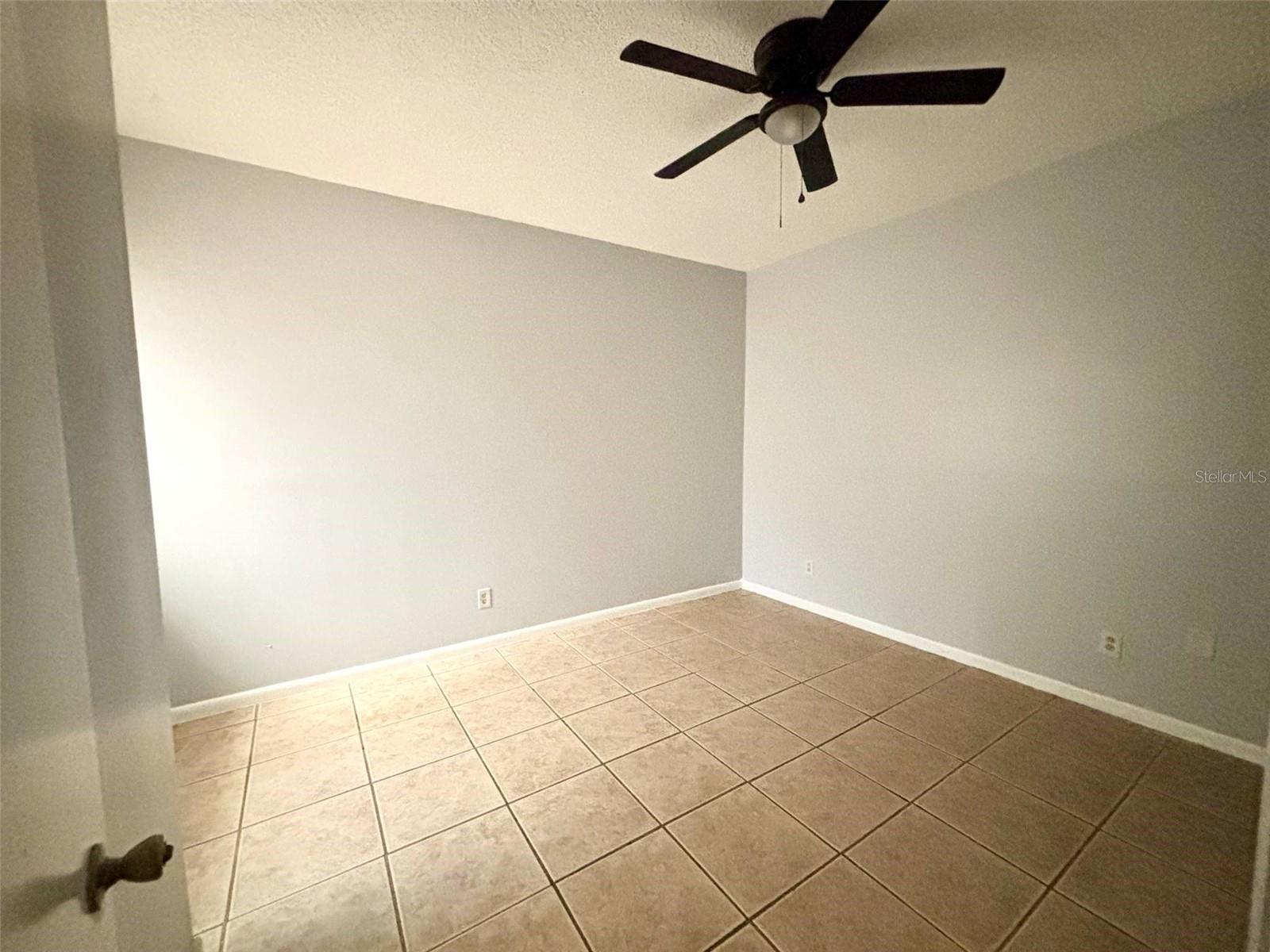 PARK LAKE #3 - Residential Lease