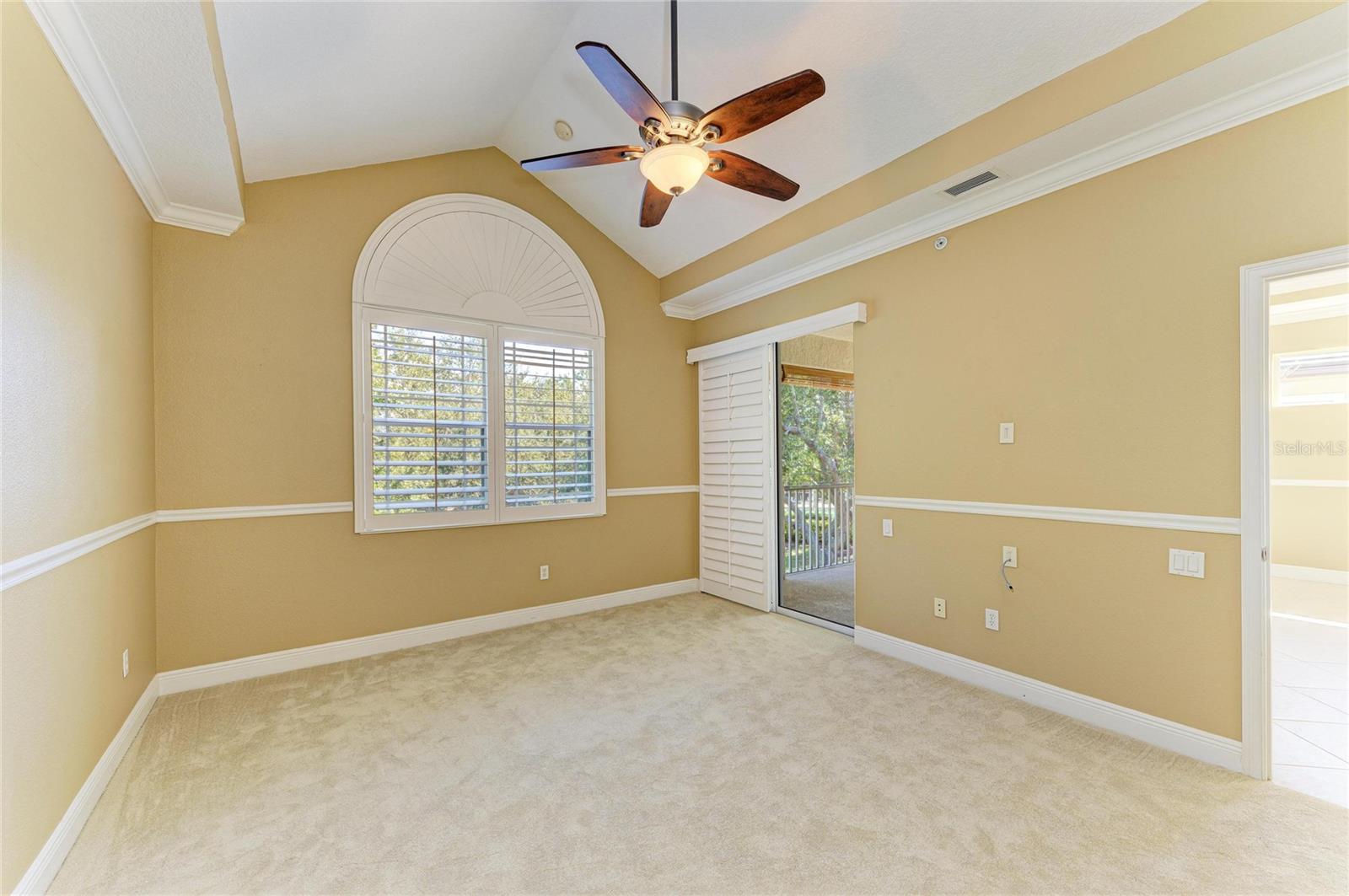 THE MOORINGS AT EDGEWATER III - Residential