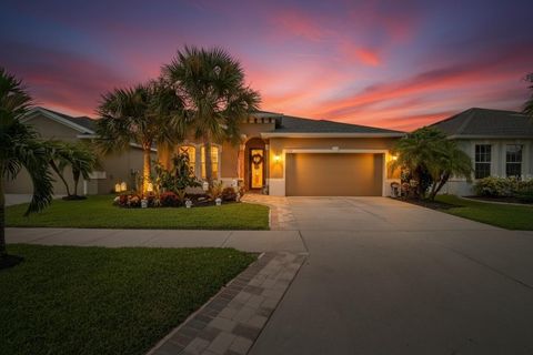 Photo of 5069 Inshore Landing Drive, Apollo Beach, FL 33572 (MLS # TB8429072)
