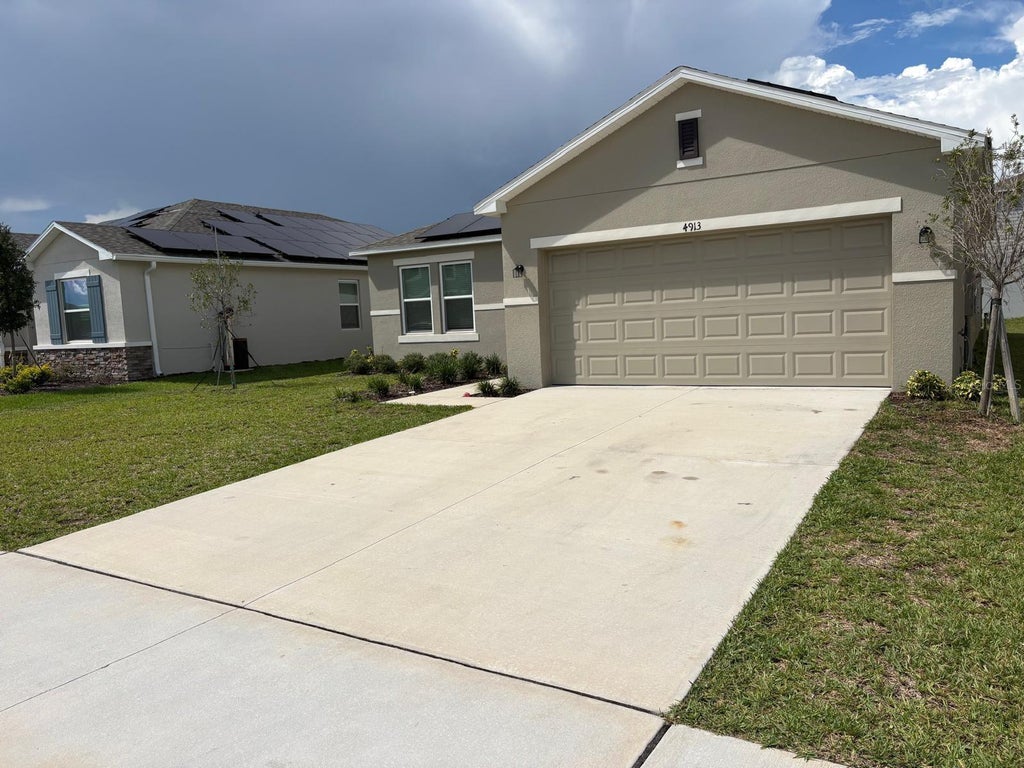 Photo of 4913 Bluebell Court, Haines City, FL 33844 (MLS # S5158480)