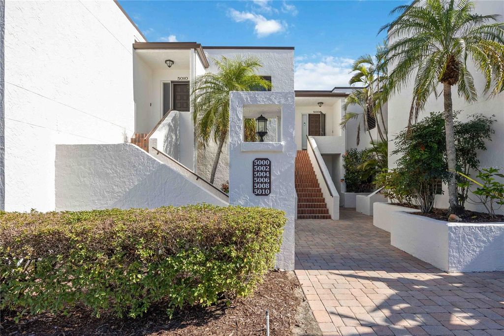 Photo of 5010 Marsh Field Road #32, Sarasota, FL 34235 (MLS # A4677490)