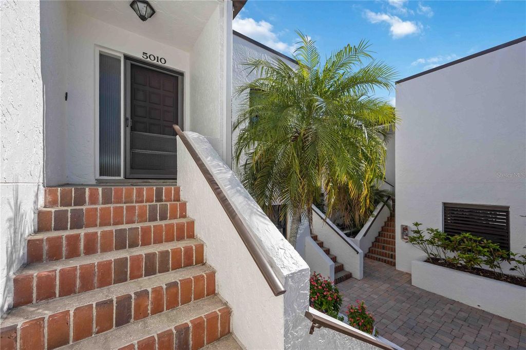 Photo of 5010 Marsh Field Road #32, Sarasota, FL 34235 (MLS # A4677490)