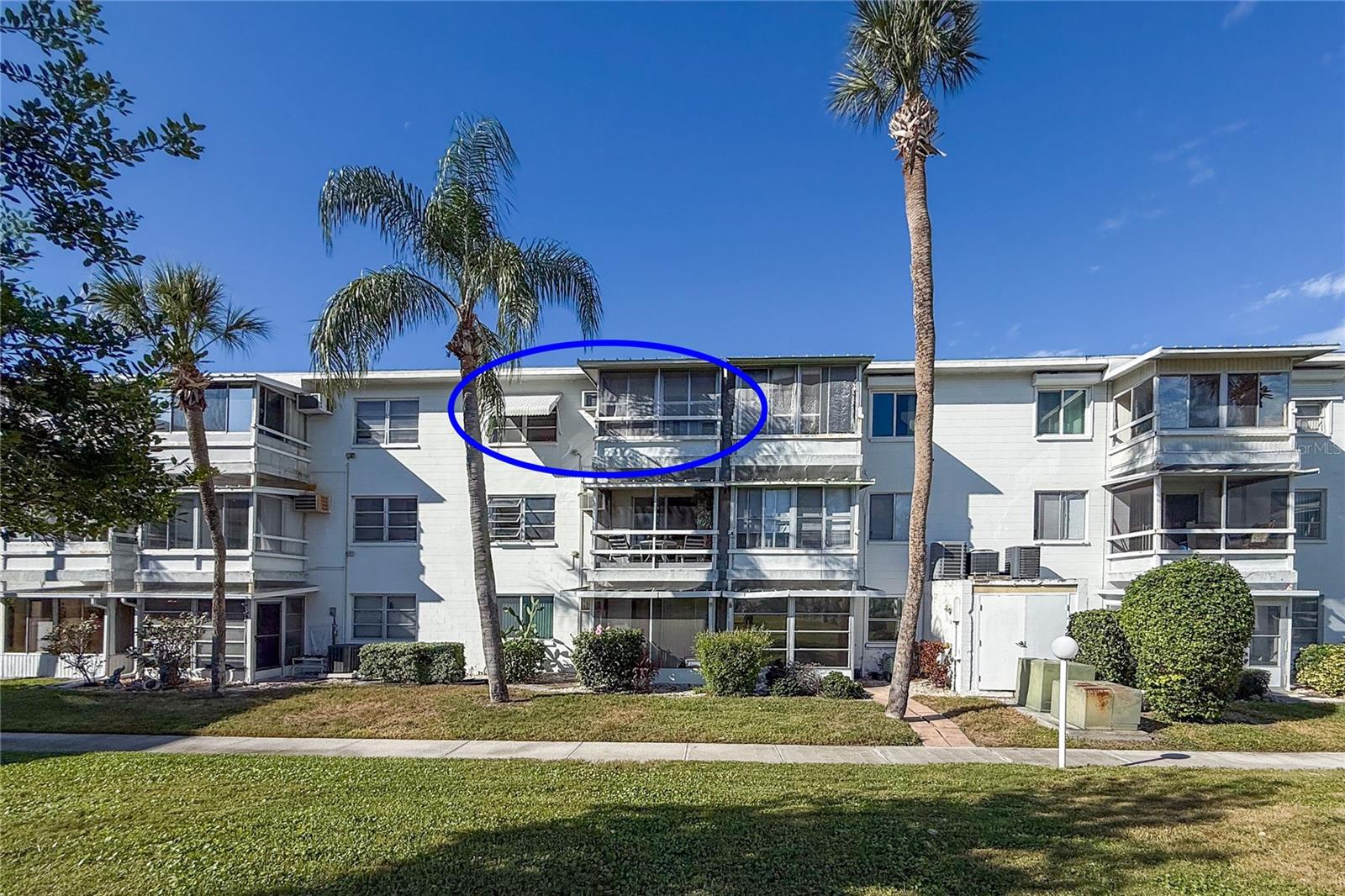 THIRD BAYSHORE CONDOMINIUM - Residential