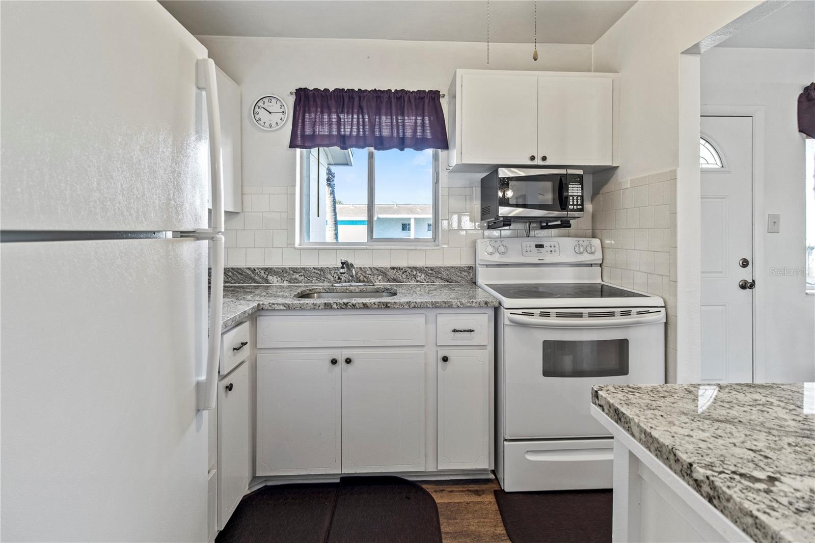 THIRD BAYSHORE CONDOMINIUM - Residential