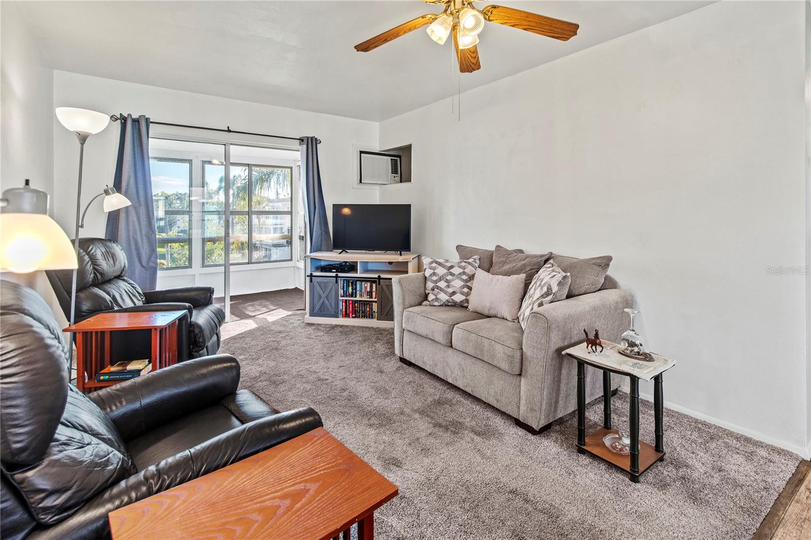 THIRD BAYSHORE CONDOMINIUM - Residential