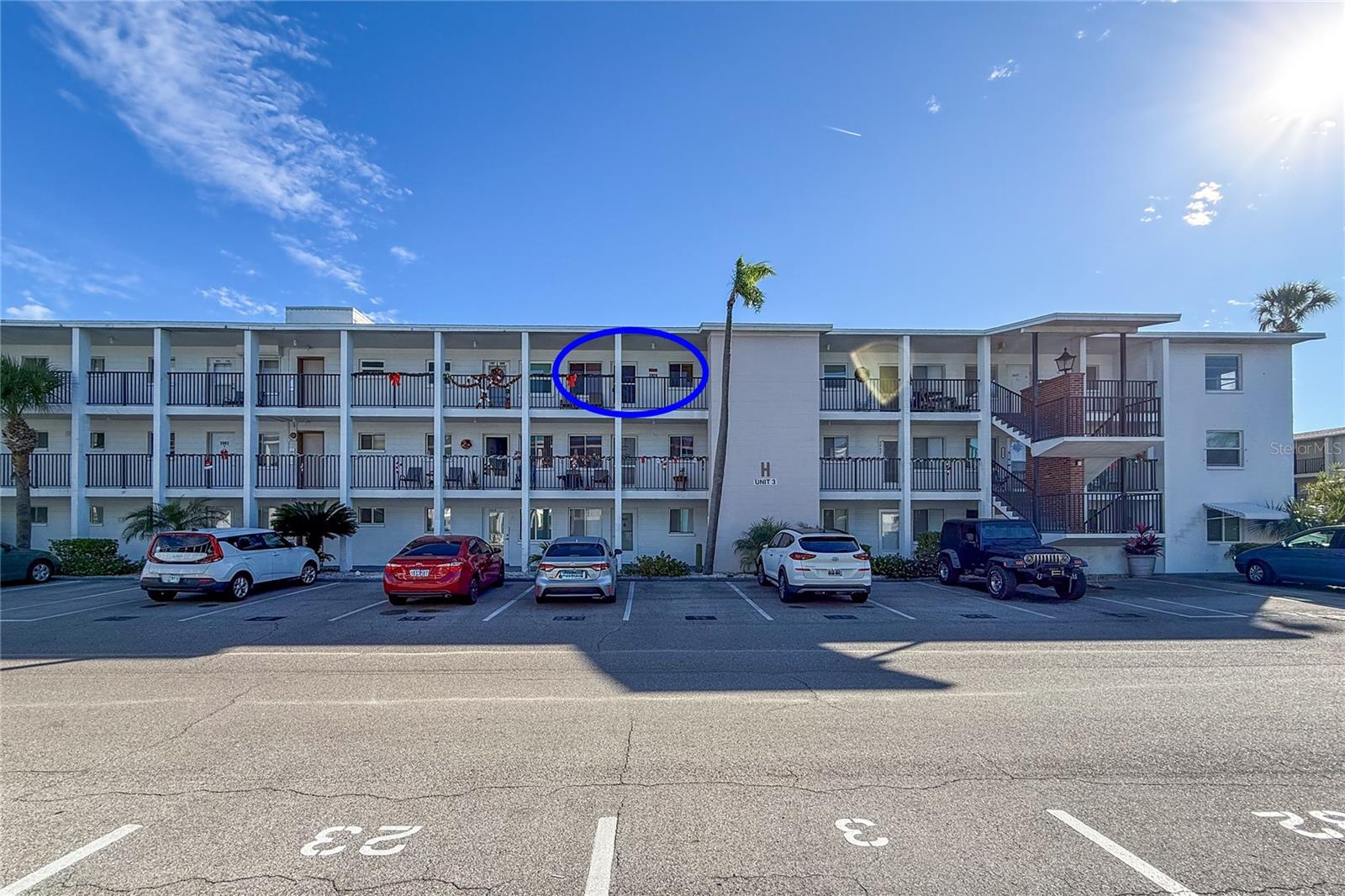 THIRD BAYSHORE CONDOMINIUM - Residential