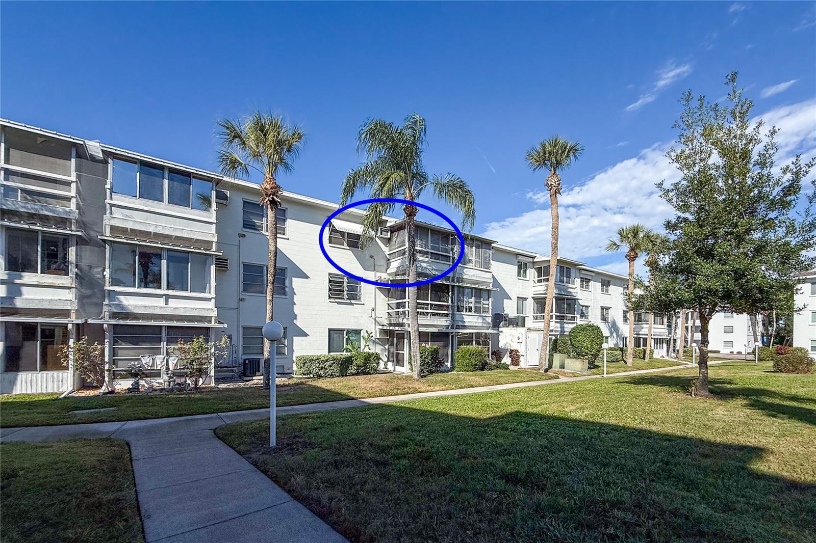 THIRD BAYSHORE CONDOMINIUM - Residential