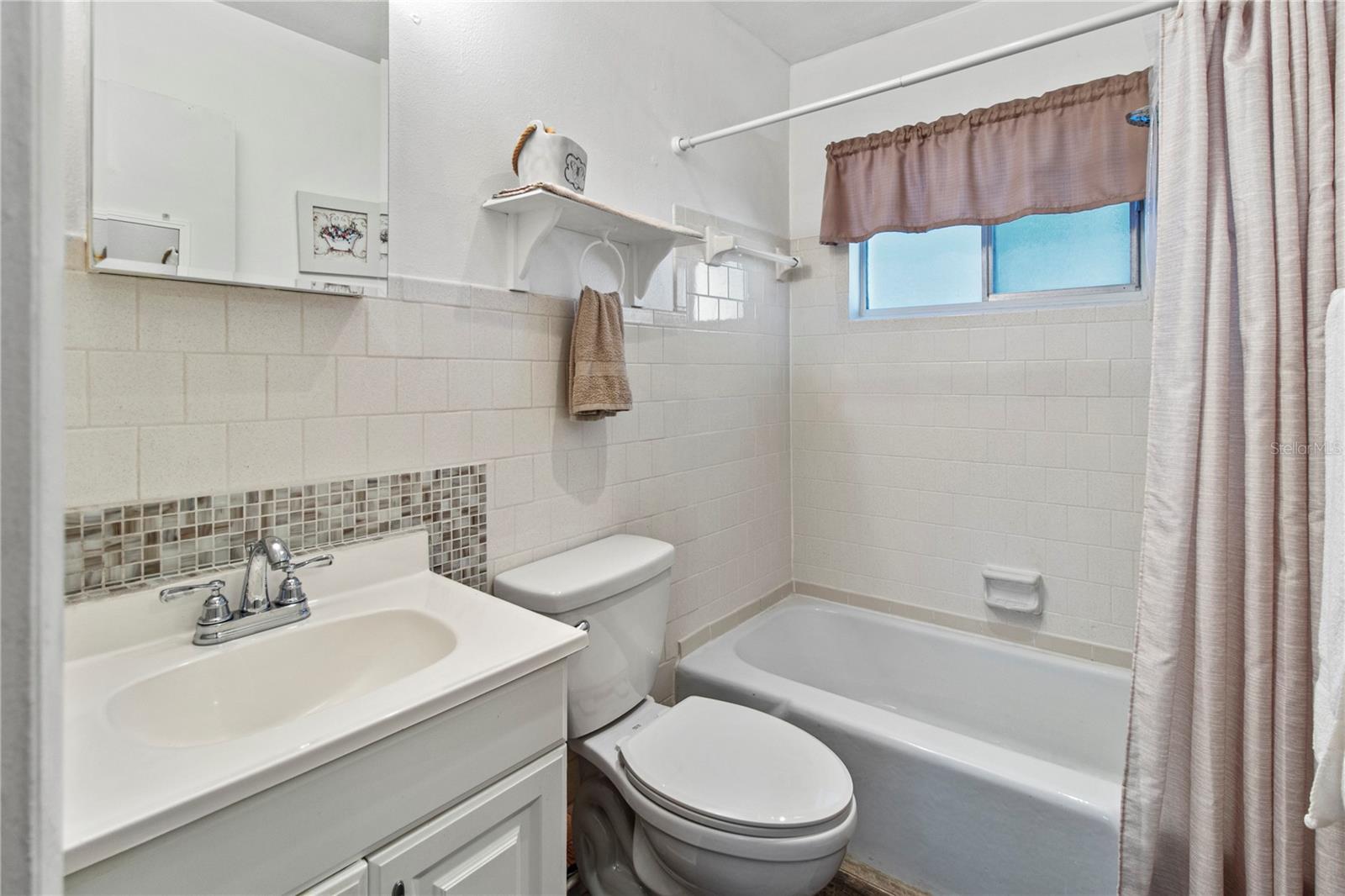 THIRD BAYSHORE CONDOMINIUM - Residential