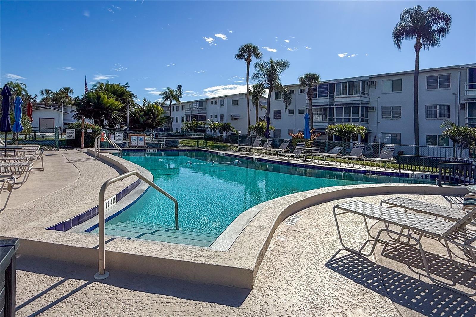 THIRD BAYSHORE CONDOMINIUM - Residential