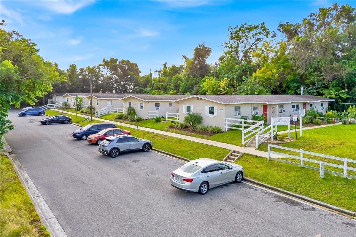 CLERMONT - Commercial Sale