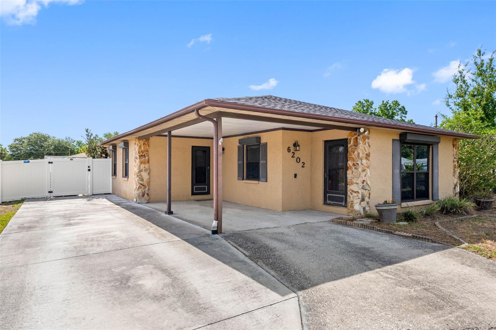 TREASURE PARK - Residential