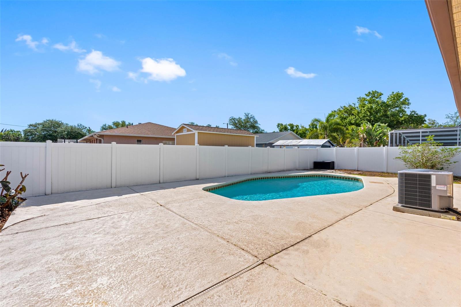 TREASURE PARK - Residential