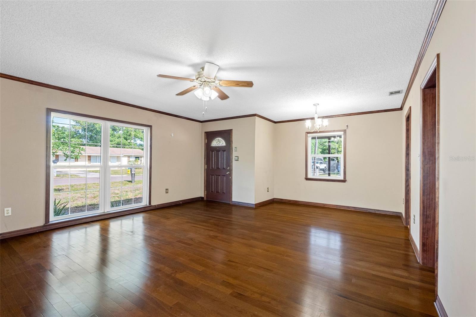 TREASURE PARK - Residential