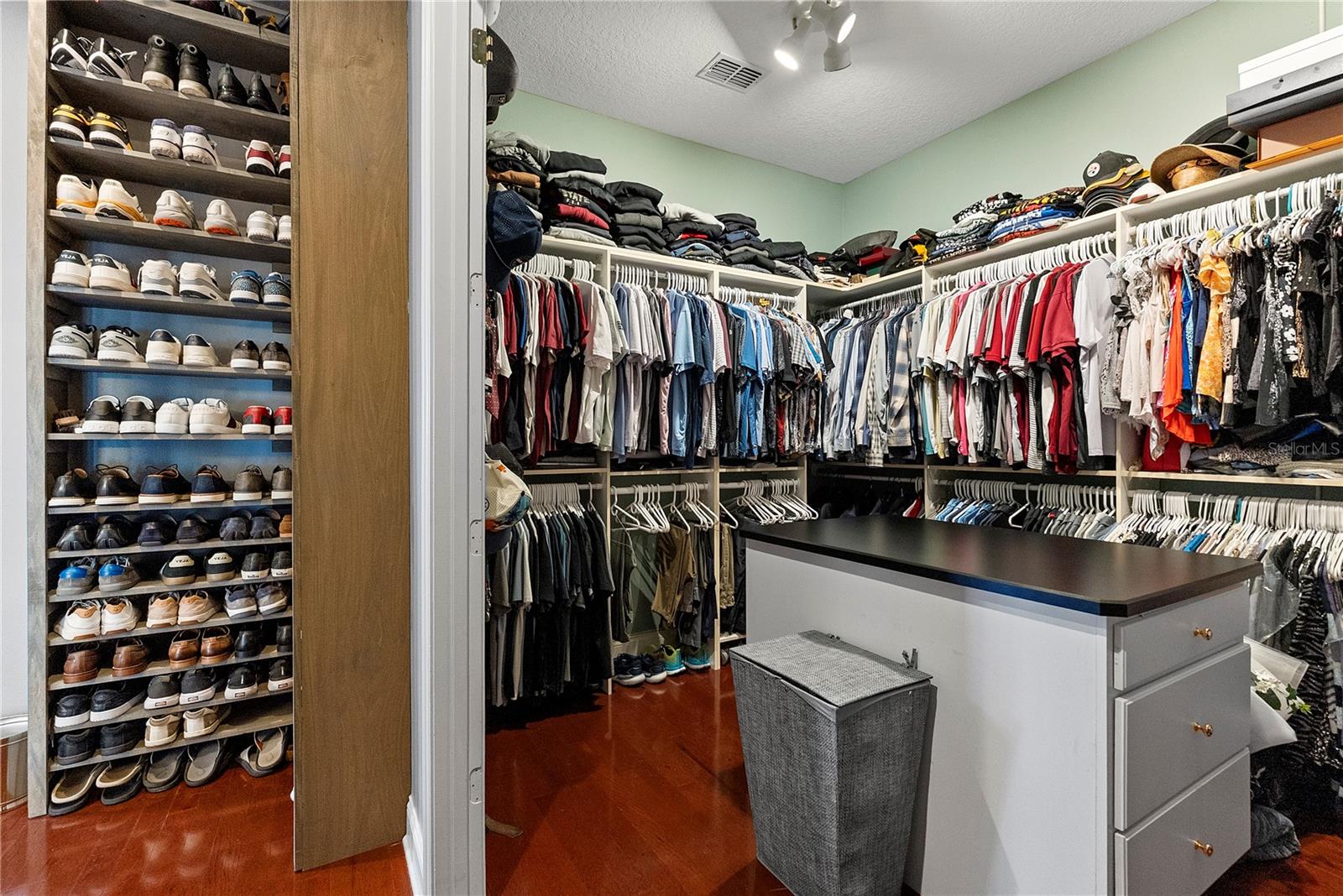 WEATHERSTONE ON LAKE OLIVIA - Residential