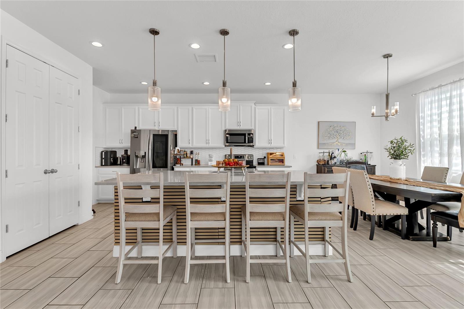 HANOVER LAKES PH 4 - Residential