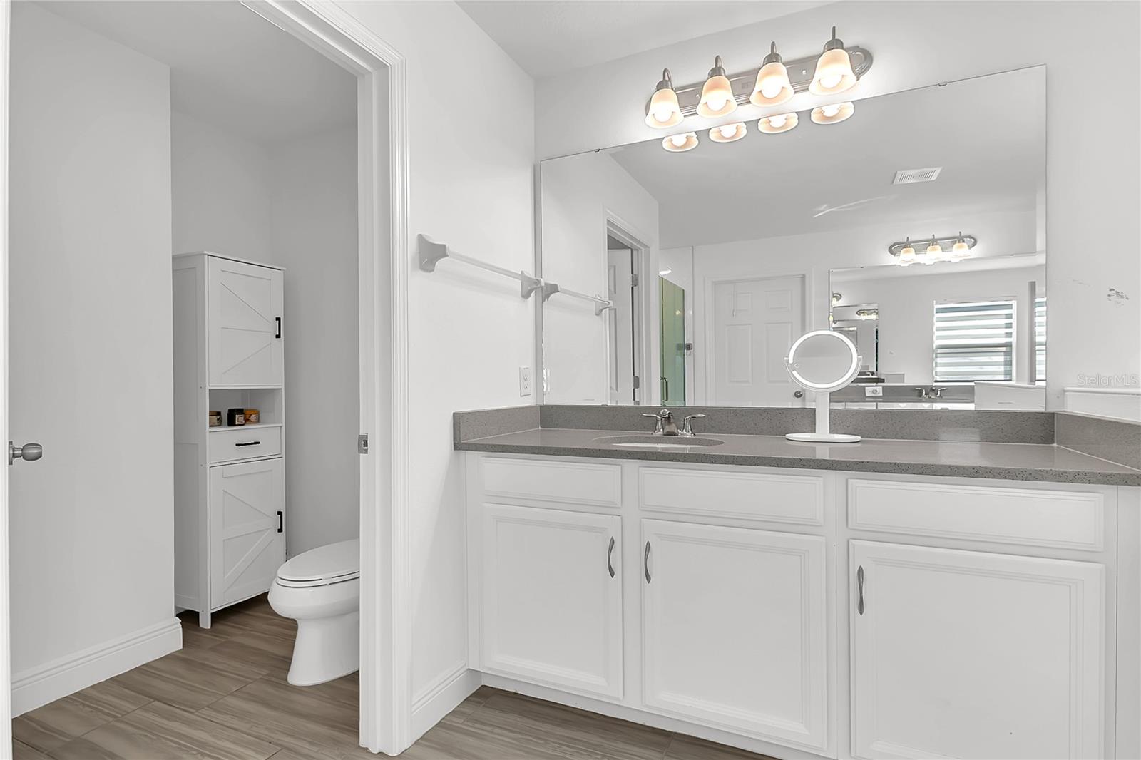 HANOVER LAKES PH 4 - Residential