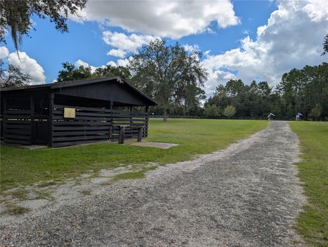 Tiny photo for 10871 SE County Road 326, Morriston, FL 32668 (MLS # OM725937)