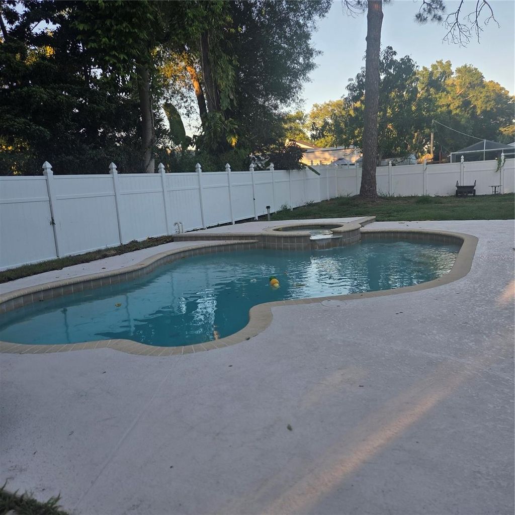 Photo of 8205 Westridge Drive, Tampa, FL 33615 (MLS # A4693781)