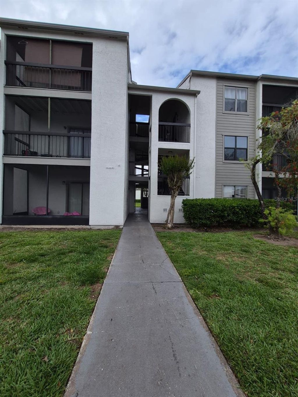 Photo of 2031 Cascades Boulevard #307, Kissimmee, FL 34741 (MLS # S5148751)