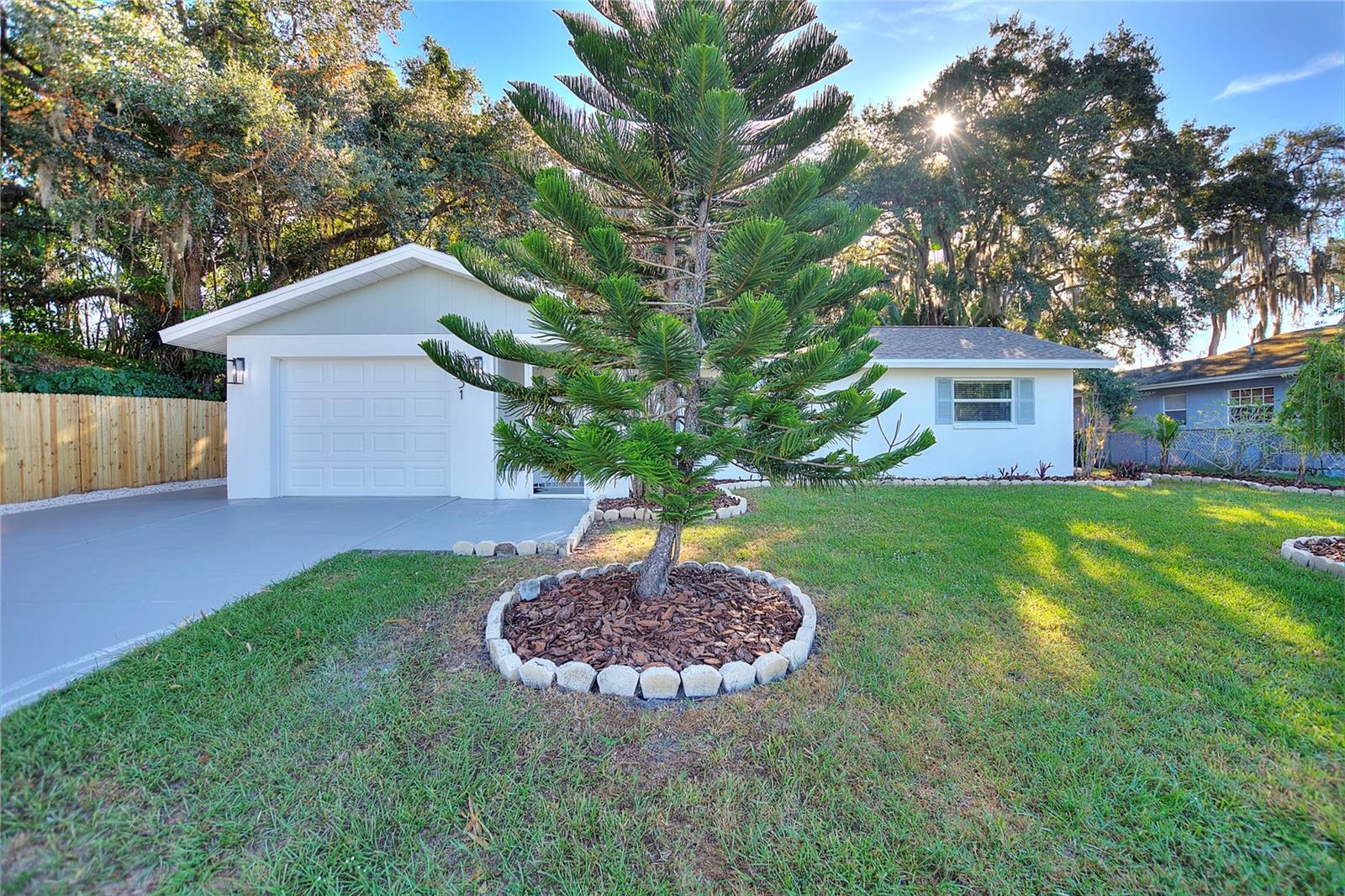 RIDGEWOOD ESTATES 17 ADD - Residential