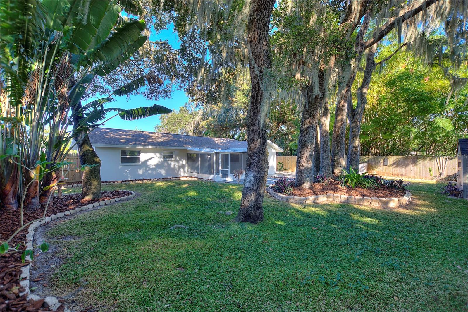 RIDGEWOOD ESTATES 17 ADD - Residential