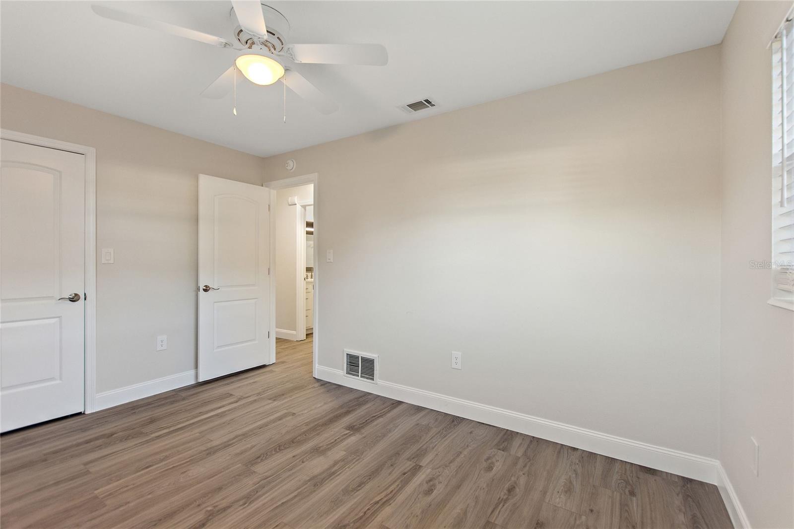 RIDGEWOOD ESTATES 17 ADD - Residential