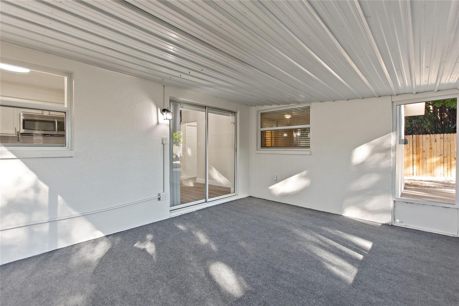 RIDGEWOOD ESTATES 17 ADD - Residential