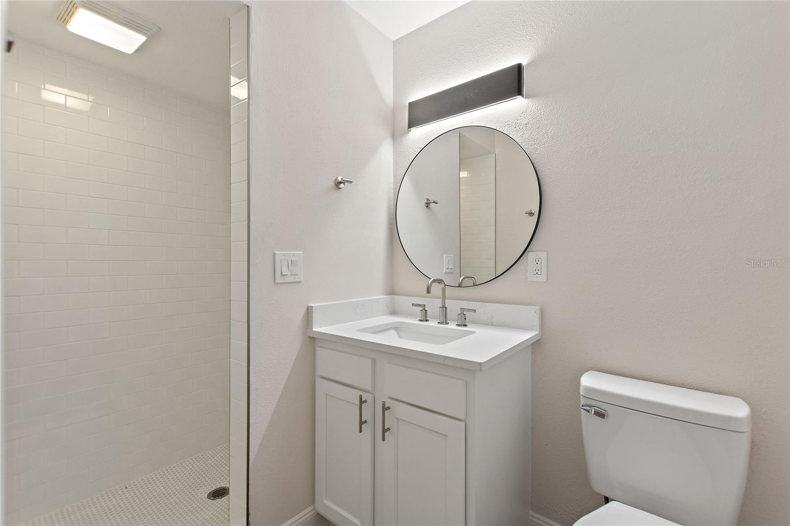 RIDGEWOOD ESTATES 17 ADD - Residential