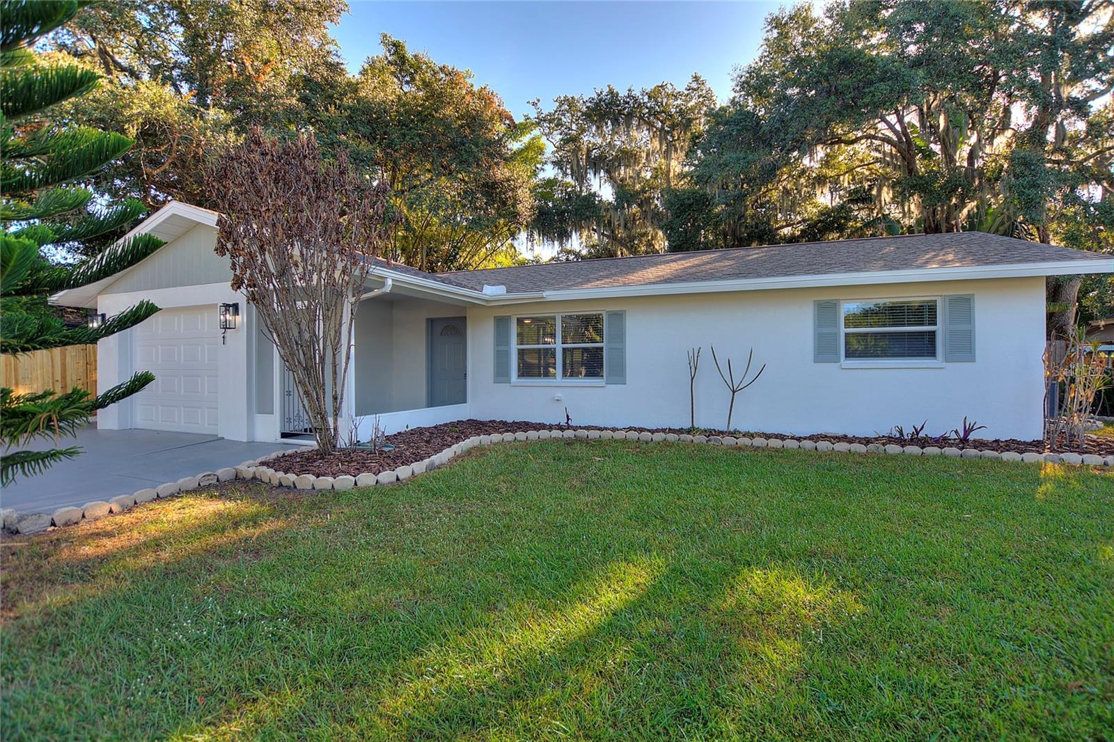 RIDGEWOOD ESTATES 17 ADD - Residential