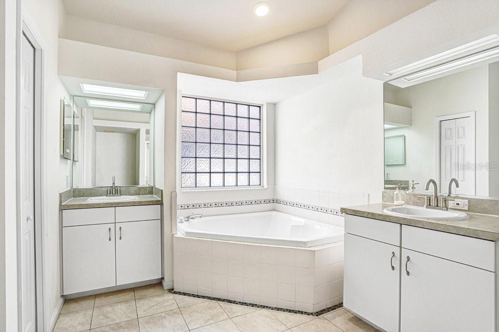 BUCKHORN TRACE - Residential