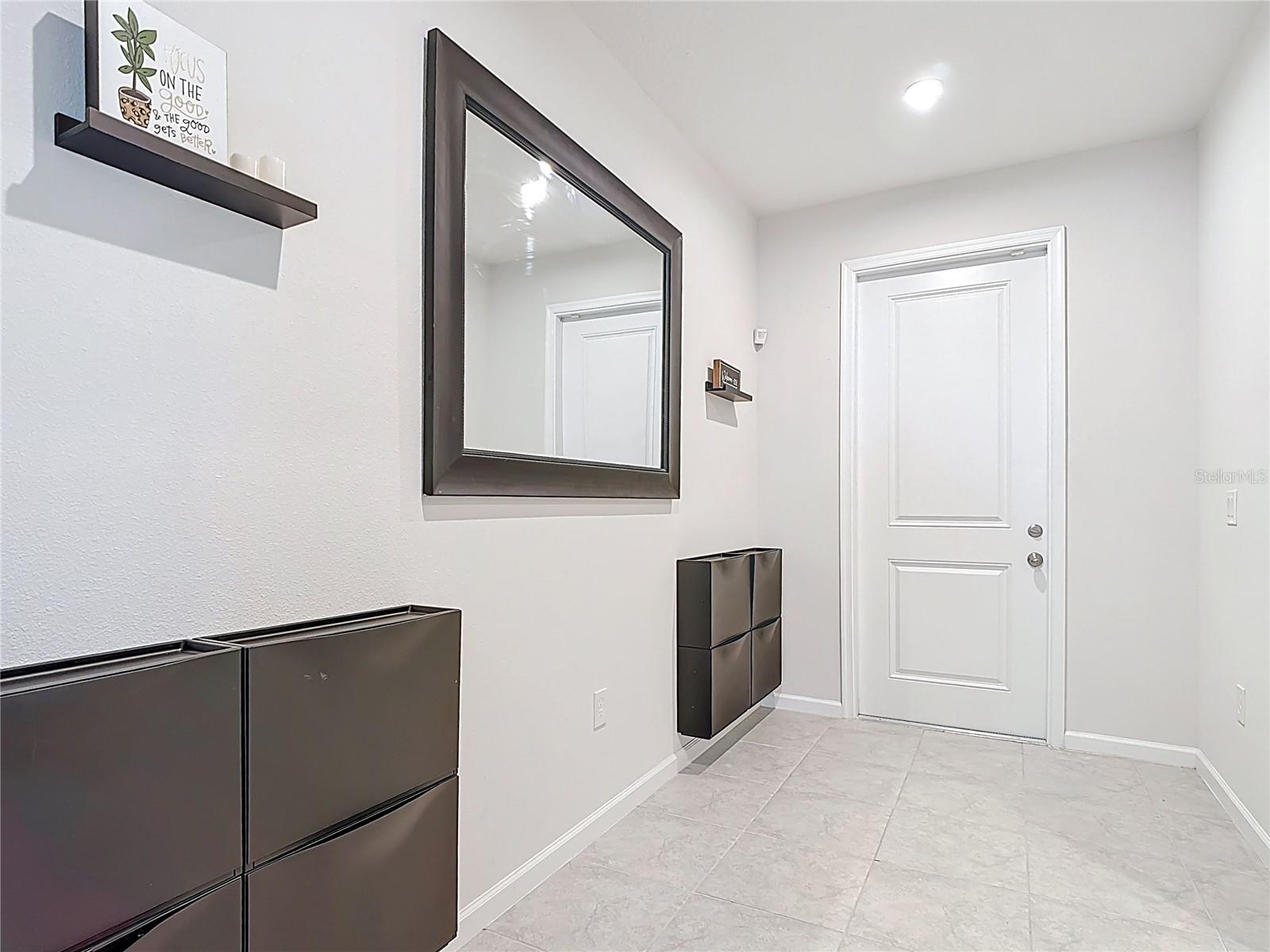 648 BLOOM TERRACE