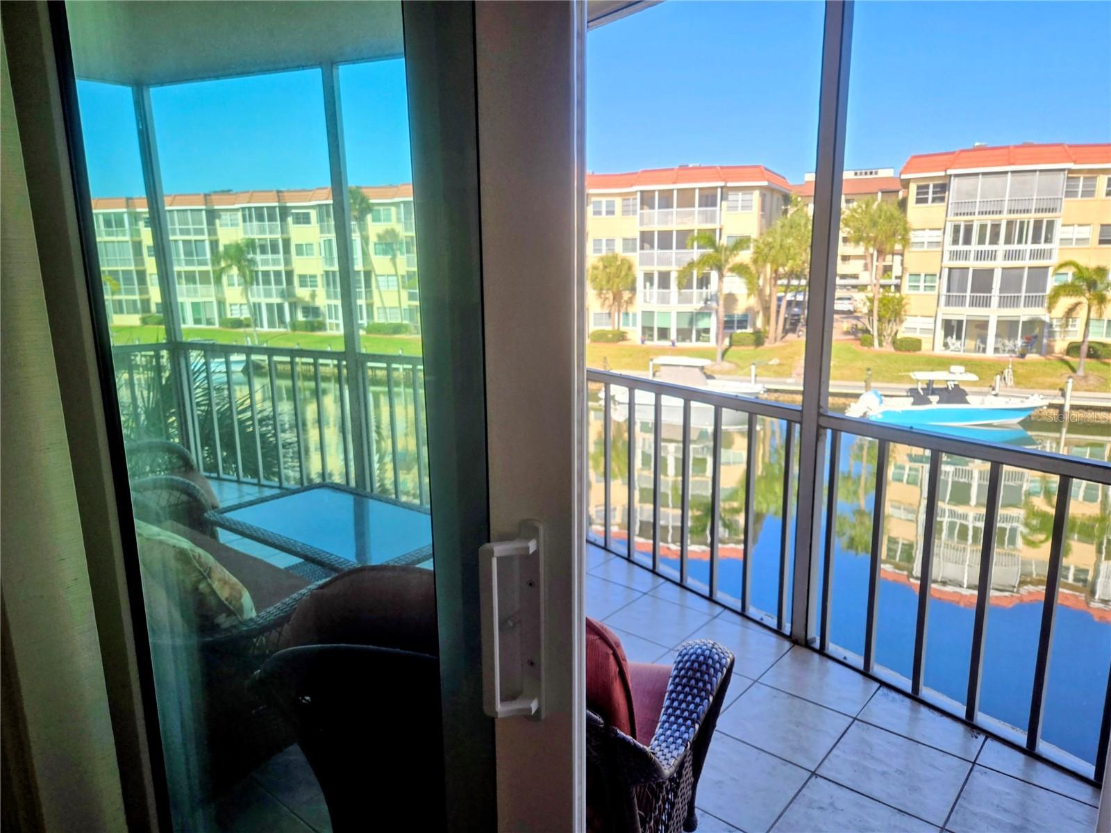 SIESTA HARBOR I - Residential