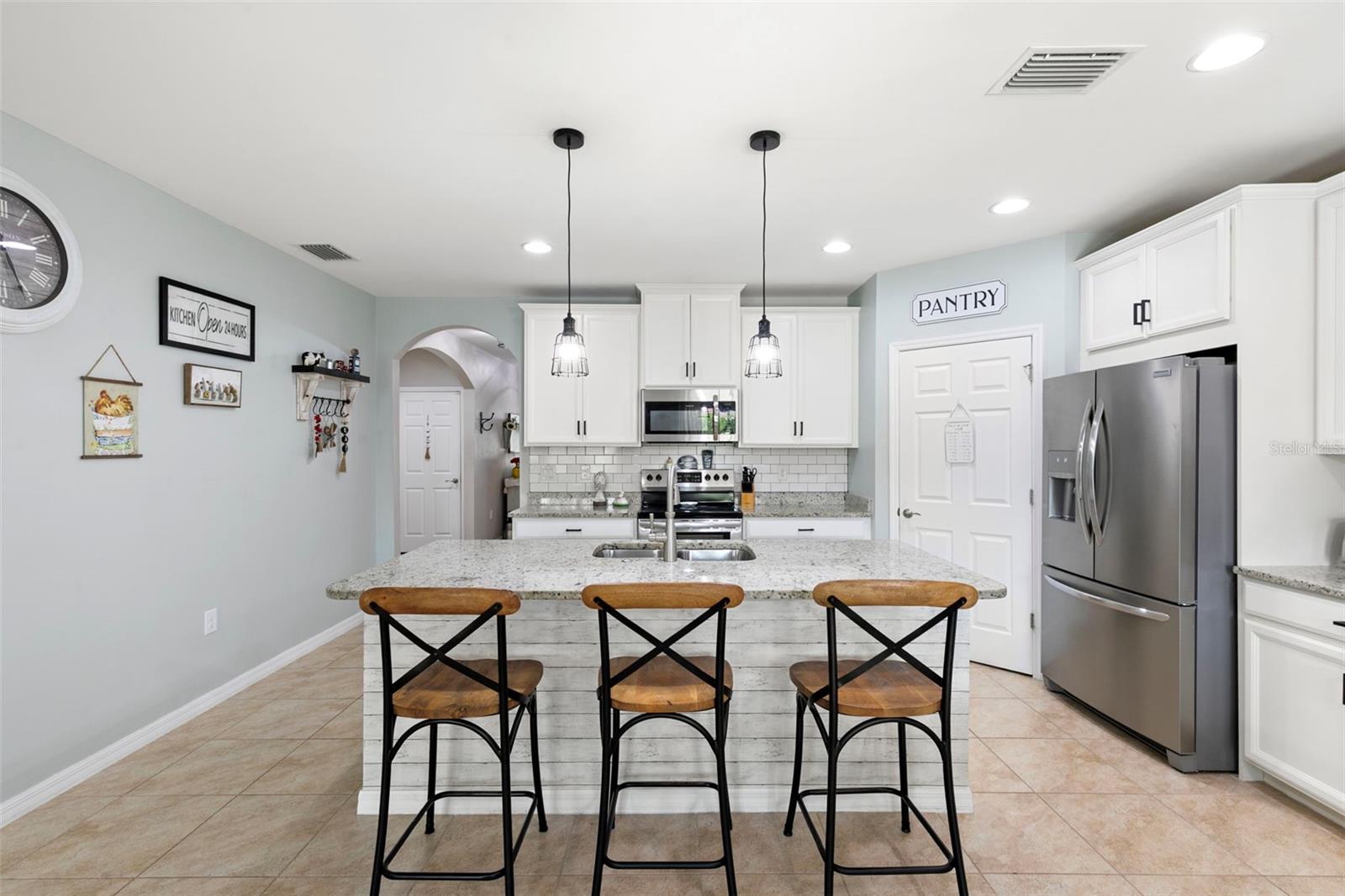 3215 BIRCHIN LANE
